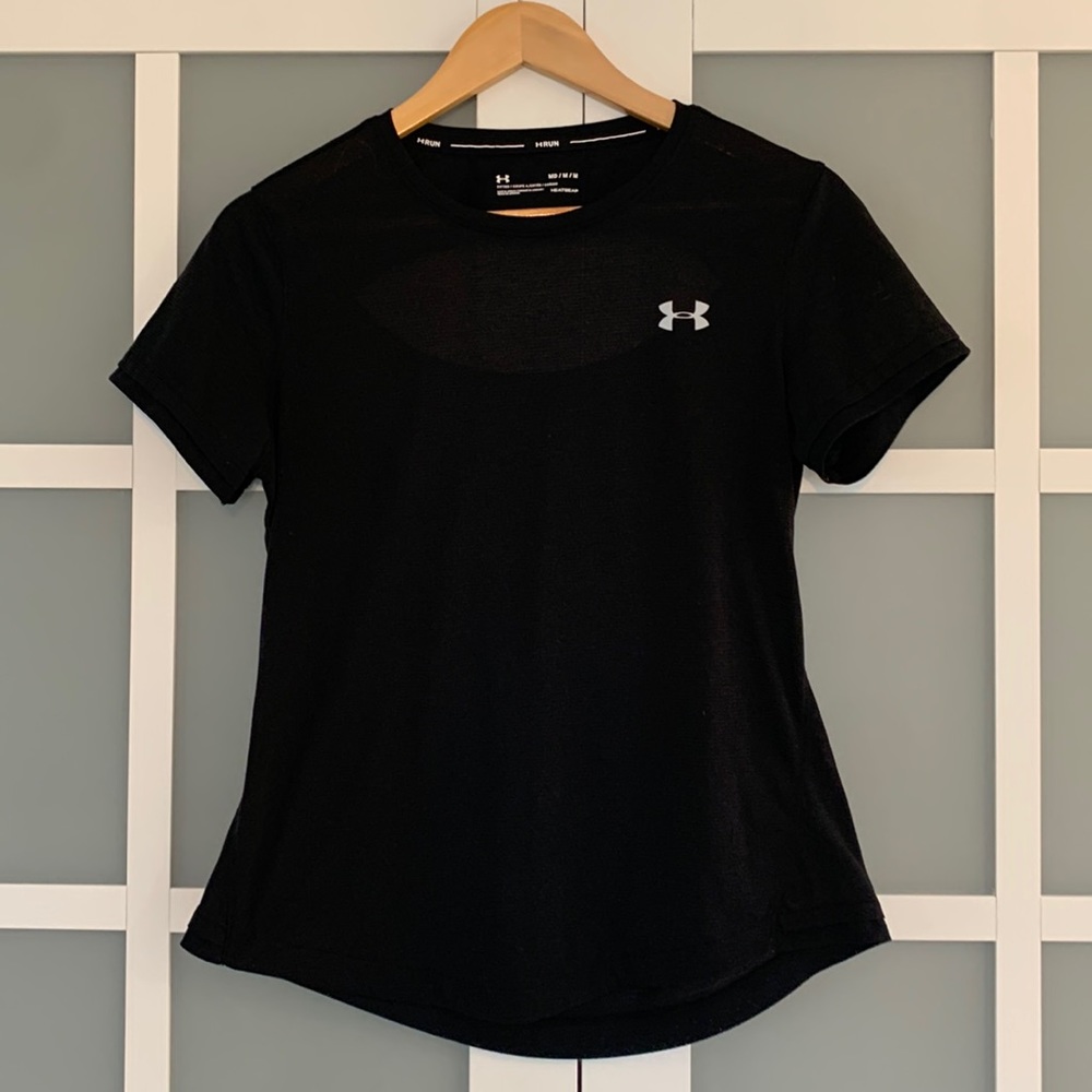 UA heat gear running shirt